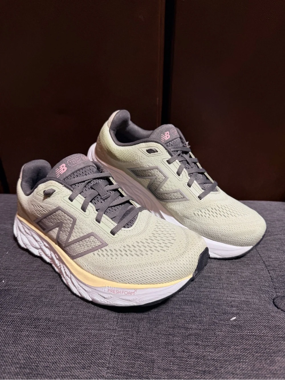 New Balance Fresh Foam X 880v14 Running Shoes Mint Green Gray Women's Size 8.5